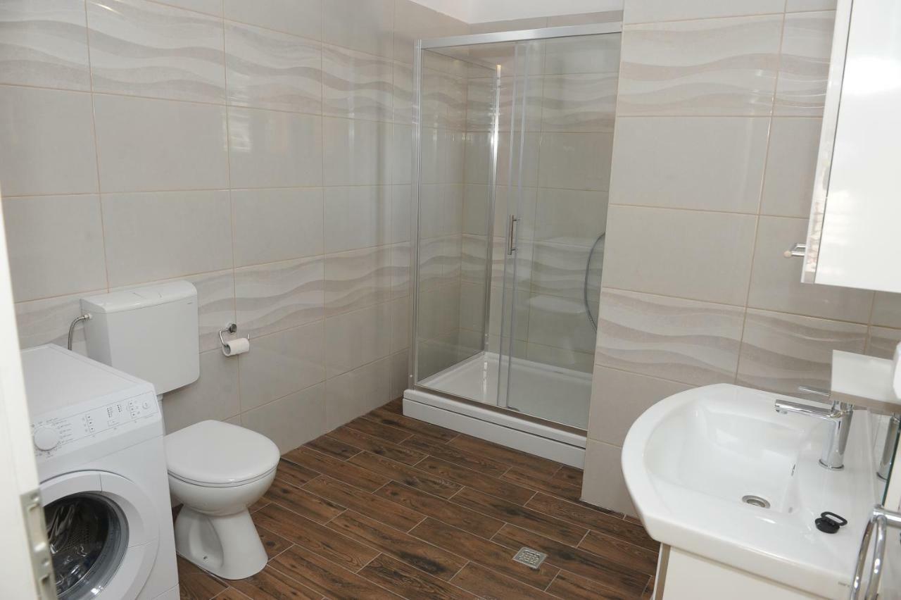Apartments Neda プロチェ エクステリア 写真