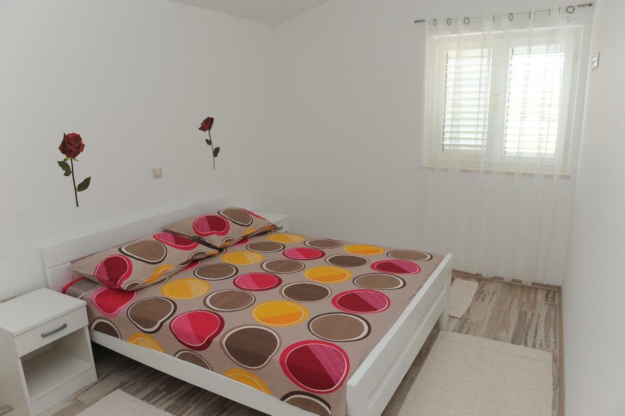 Apartments Neda プロチェ エクステリア 写真